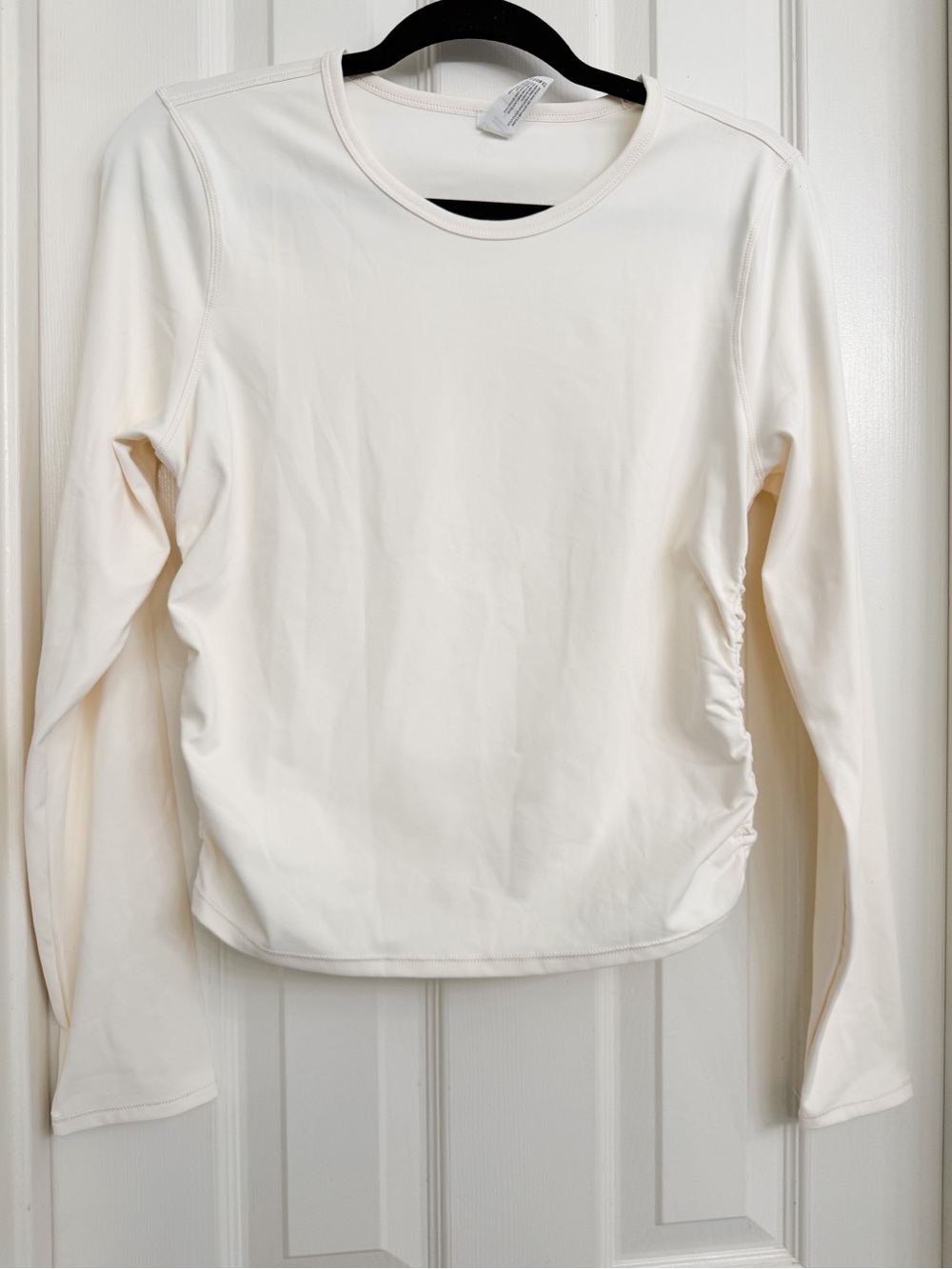 7087 Women's Cream Long-Sleeve Workout Athletic Sporty Crewneck Top Athleisure